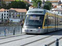 
Metro tram '060' at Porto, April 2012